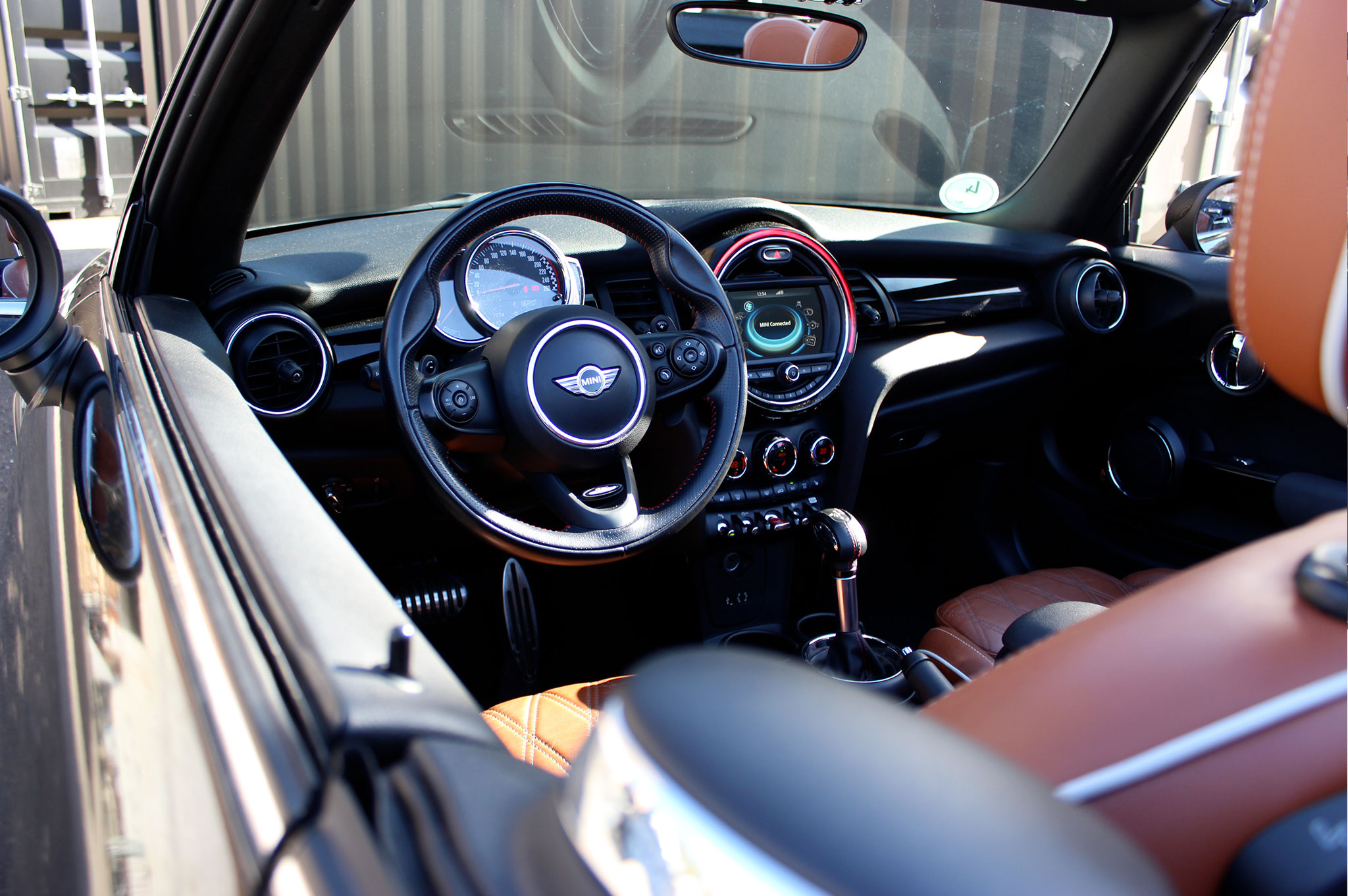 MINI COOPER John Cooper Works Cabrio mieten